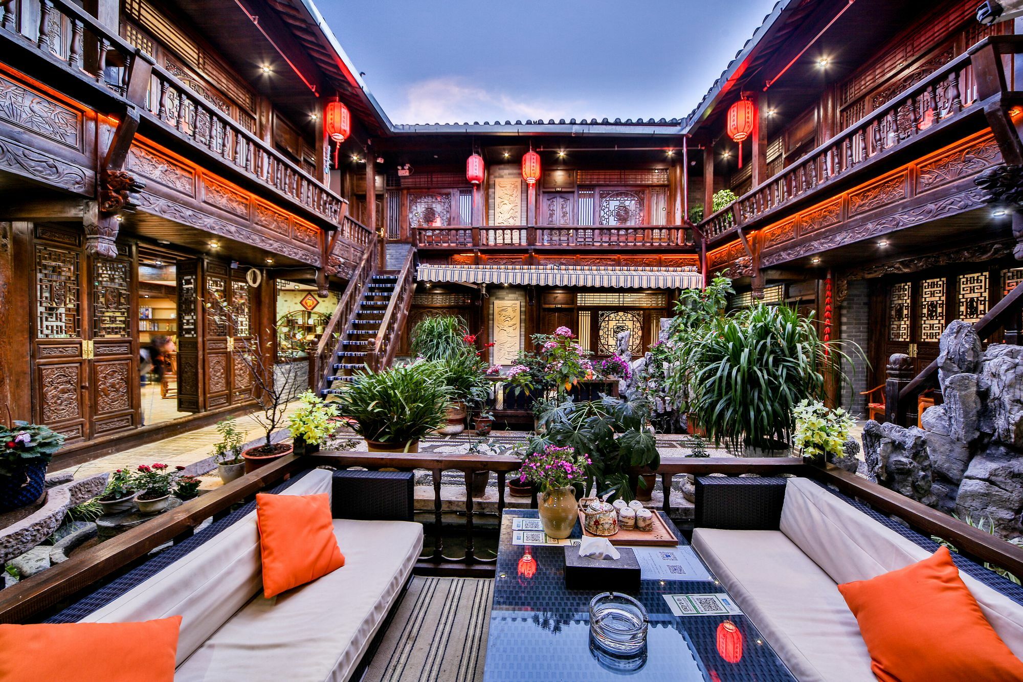 He Mu Ju Inn Zhongyi Branch Lijiang  Eksteriør bilde